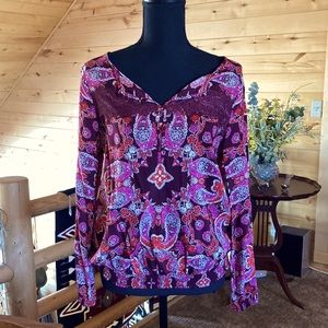 EUC Lucky 🍀 Brand top